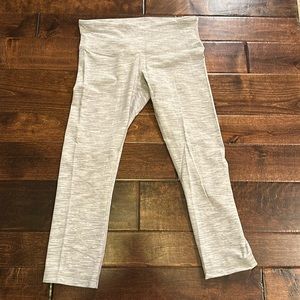 Lululemon cropped leggings